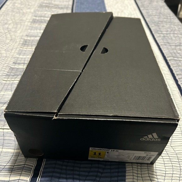 UltraBoost 22 - Picture 8 of 10